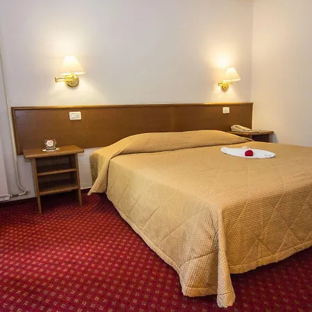 Park Hotel 3*